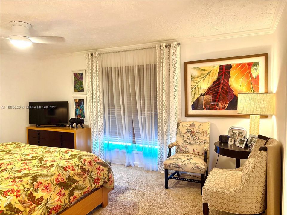 En Venta: $1,500,000 (3 camas, 3 baños, 2128 Pies cuadrados)