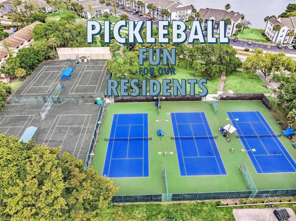 合同活跃: $1,895 (1 贝兹, 1 浴室, 844 平方英尺)