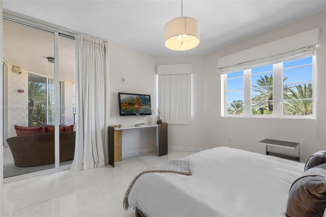 En Renta: $75,000 (6 camas, 5 baños, 7025 Pies cuadrados)