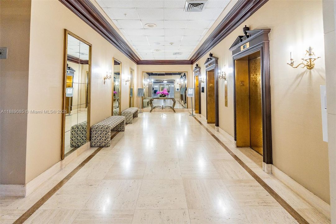 For Sale: $900,000 (3 beds, 2 baths, 1856 Square Feet)