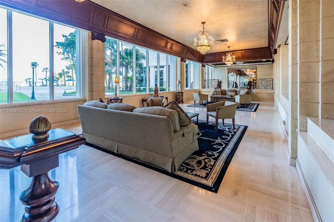 For Sale: $900,000 (3 beds, 2 baths, 1856 Square Feet)