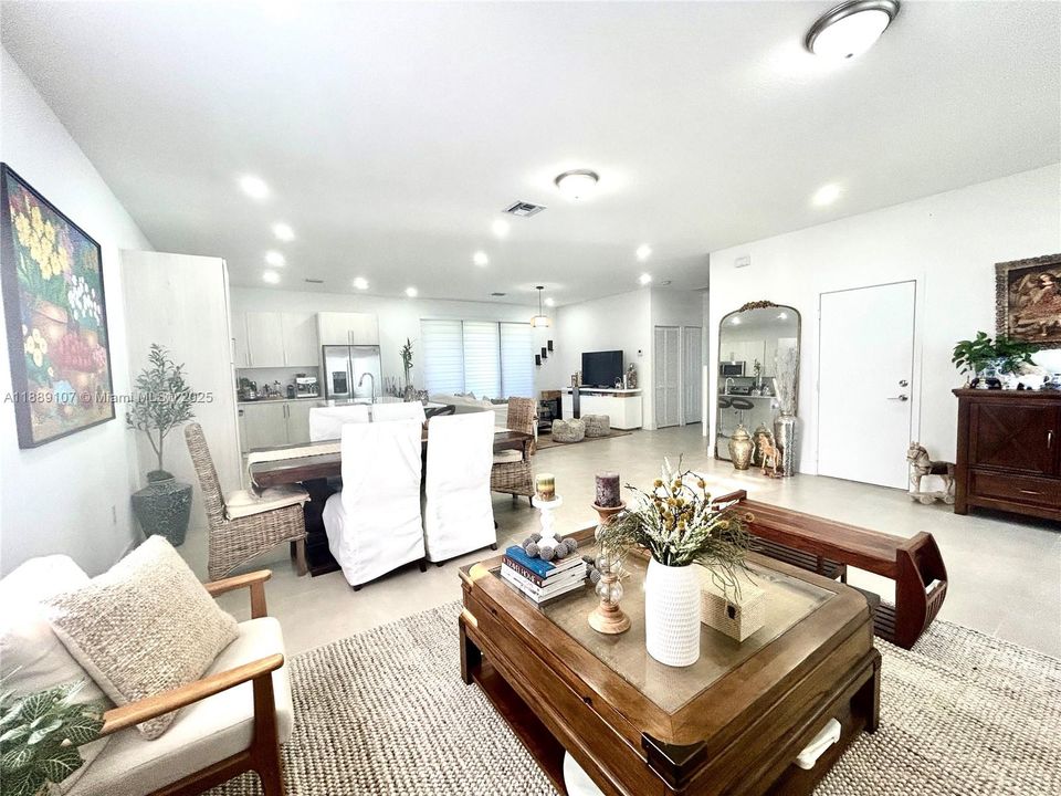 For Sale: $825,000 (5 beds, 4 baths, 2508 Square Feet)