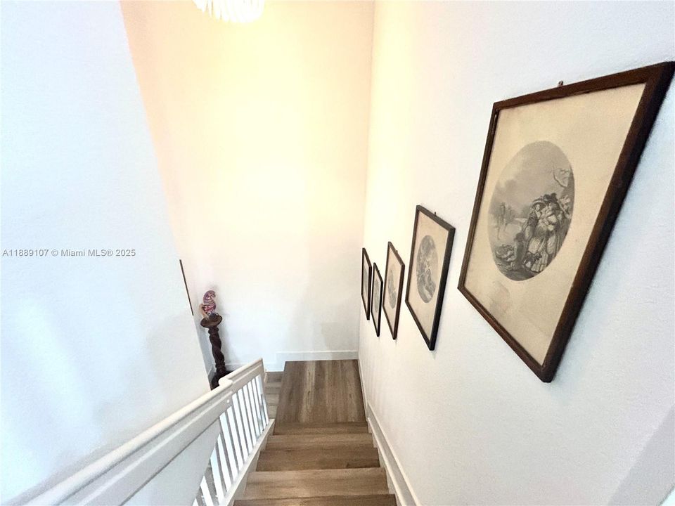 For Sale: $825,000 (5 beds, 4 baths, 2508 Square Feet)