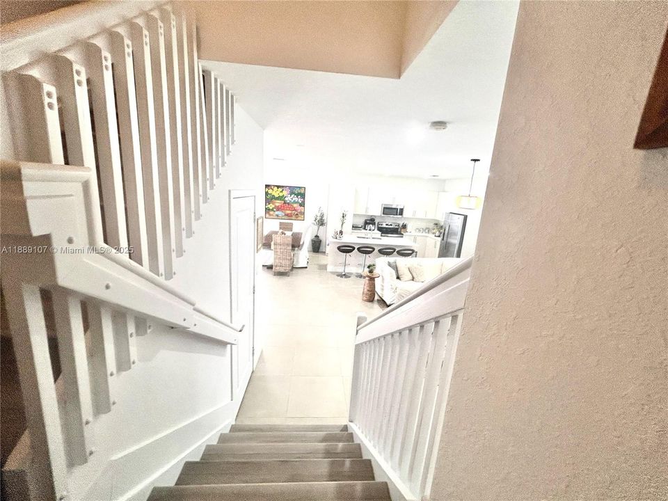 For Sale: $825,000 (5 beds, 4 baths, 2508 Square Feet)