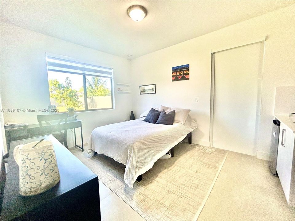 For Sale: $825,000 (5 beds, 4 baths, 2508 Square Feet)