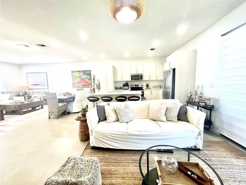 For Sale: $825,000 (5 beds, 4 baths, 2508 Square Feet)