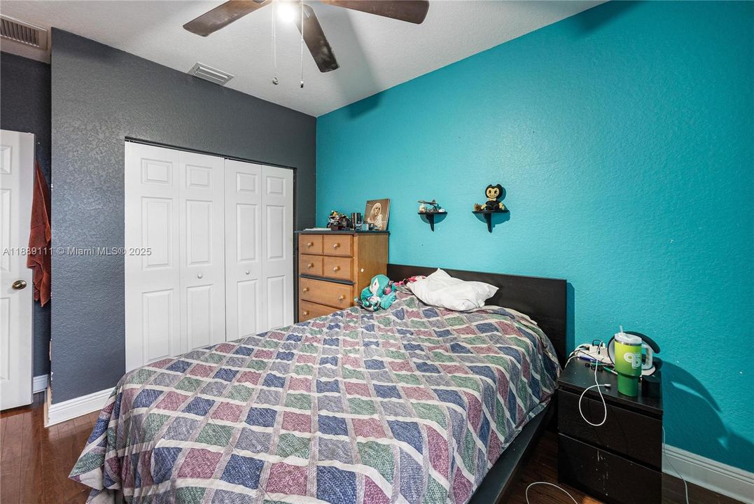 For Sale: $799,900 (4 beds, 2 baths, 2095 Square Feet)