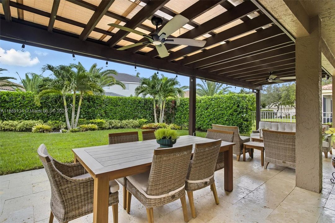 Active With Contract: $950,000 (4 beds, 2 baths, 3057 Square Feet)