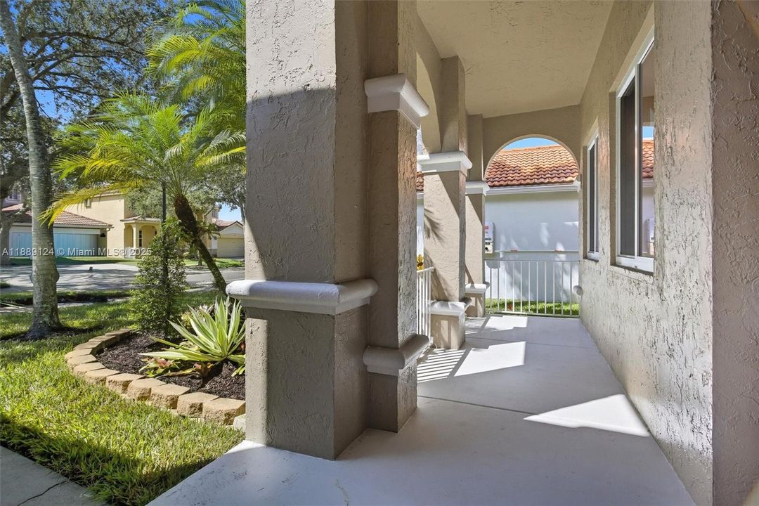 Active With Contract: $950,000 (4 beds, 2 baths, 3057 Square Feet)