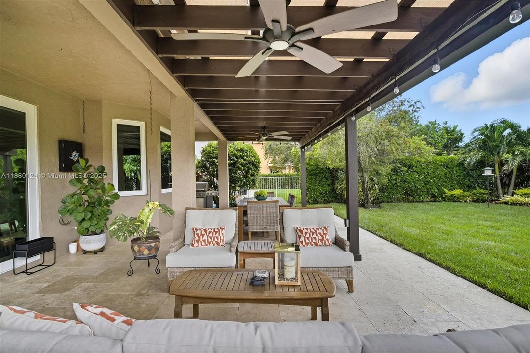 Active With Contract: $950,000 (4 beds, 2 baths, 3057 Square Feet)