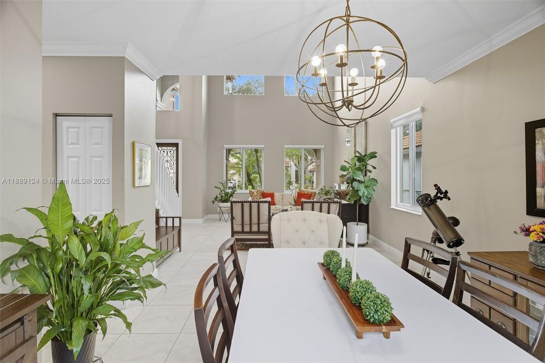 Active With Contract: $950,000 (4 beds, 2 baths, 3057 Square Feet)