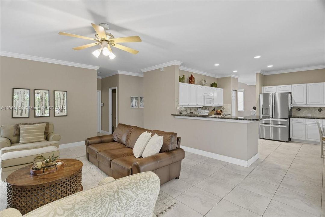 Active With Contract: $950,000 (4 beds, 2 baths, 3057 Square Feet)