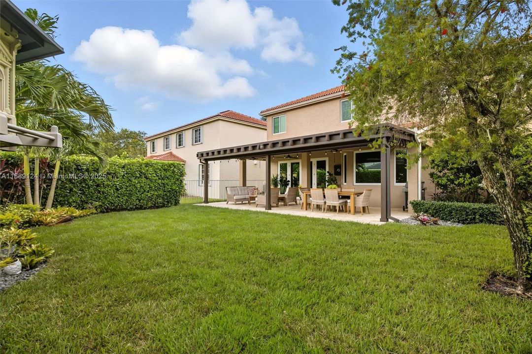 Active With Contract: $950,000 (4 beds, 2 baths, 3057 Square Feet)