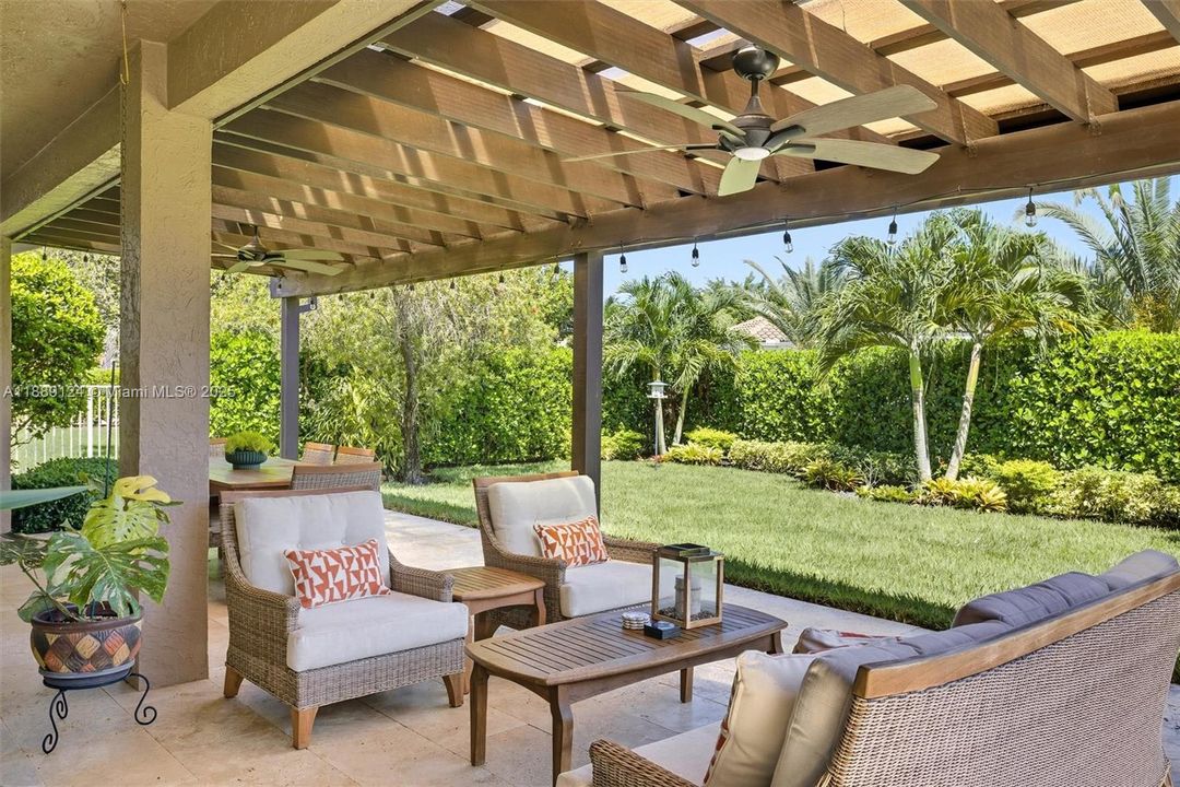 Active With Contract: $950,000 (4 beds, 2 baths, 3057 Square Feet)