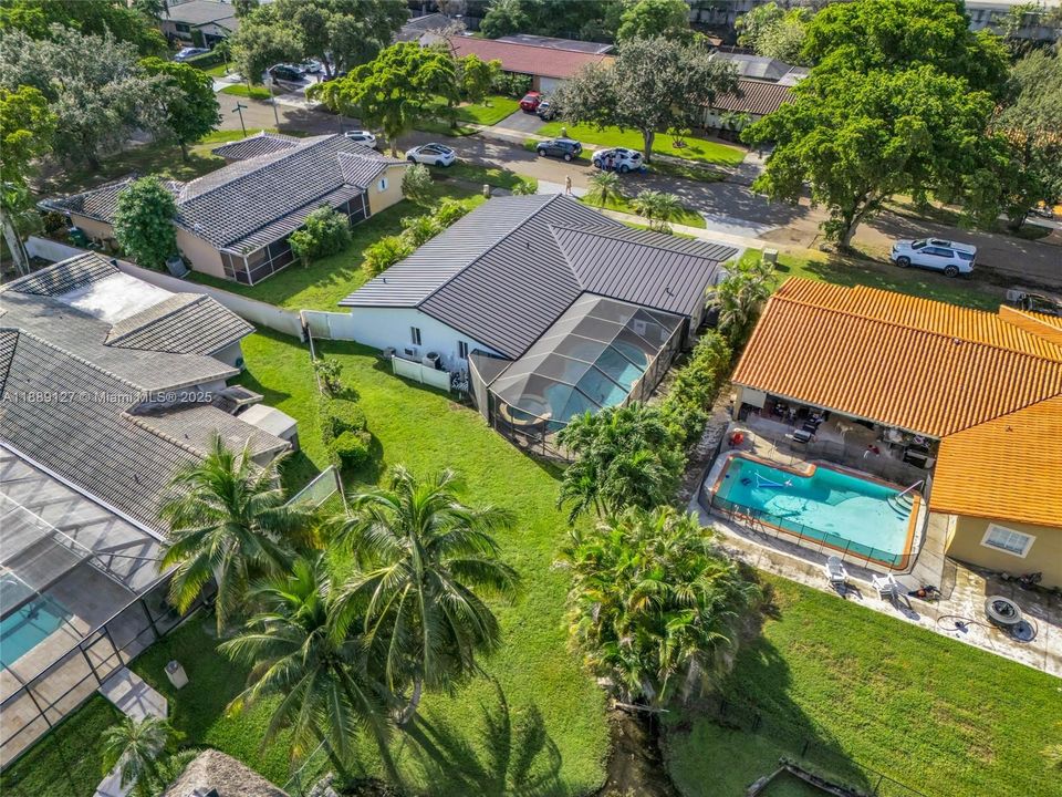 待售: $999,000 (4 贝兹, 2 浴室, 1904 平方英尺)