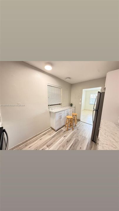 На продажу: $222,000 (2 спален, 2 ванн, 852 Квадратных фут)