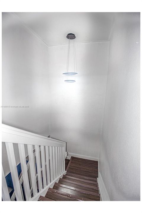 На продажу: $420,000 (3 спален, 2 ванн, 1470 Квадратных фут)