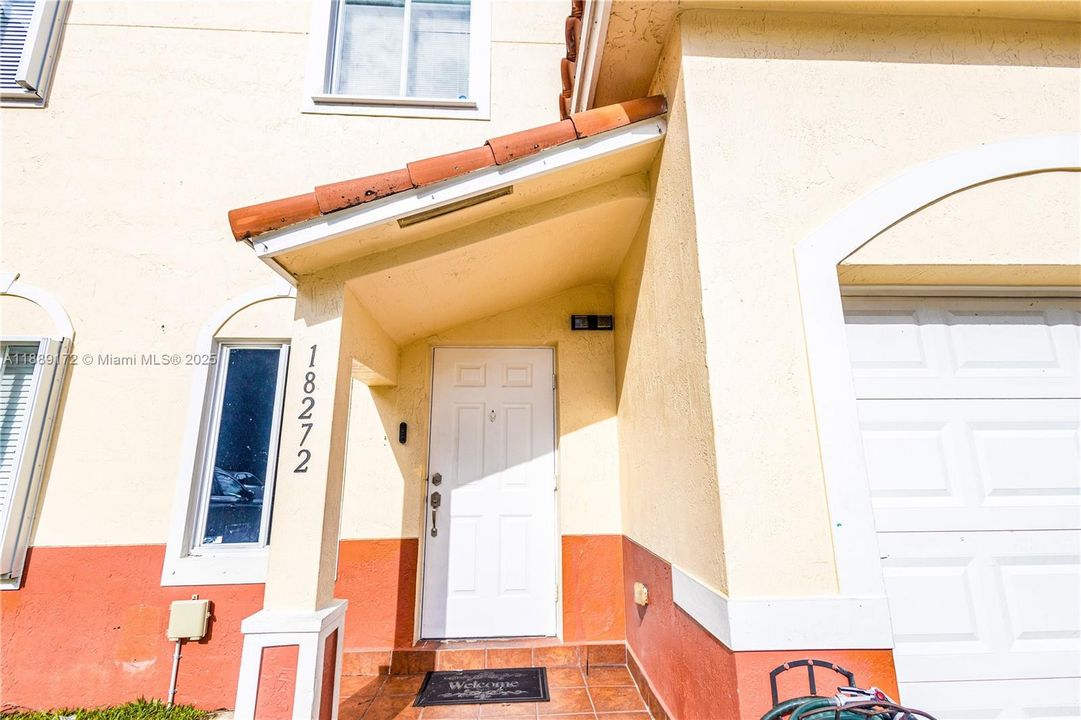 На продажу: $420,000 (3 спален, 2 ванн, 1470 Квадратных фут)