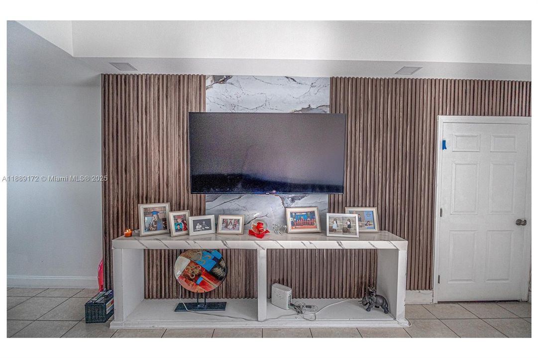 На продажу: $420,000 (3 спален, 2 ванн, 1470 Квадратных фут)