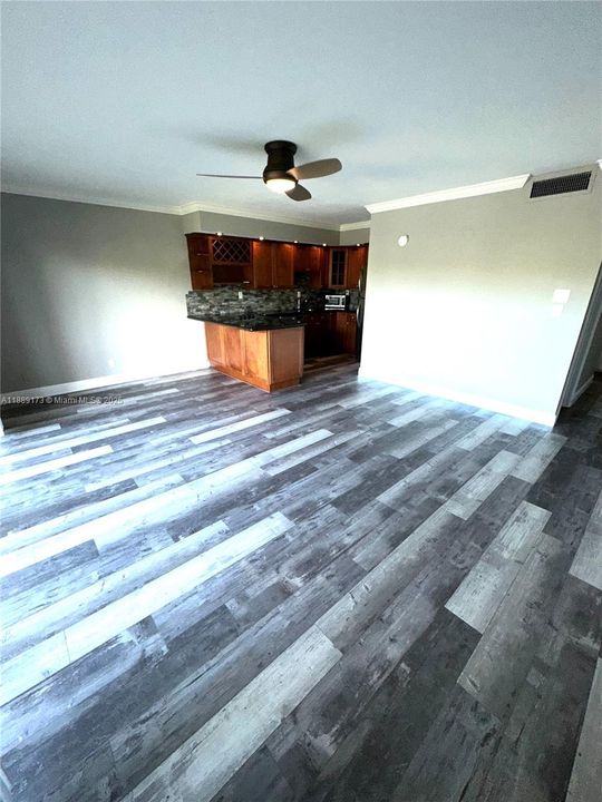 Activo con contrato: $1,895 (1 camas, 1 baños, 600 Pies cuadrados)