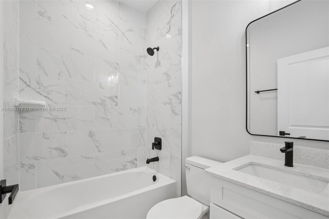 Recently Rented: $2,100 (4 beds, 2 baths, 1612 Square Feet)