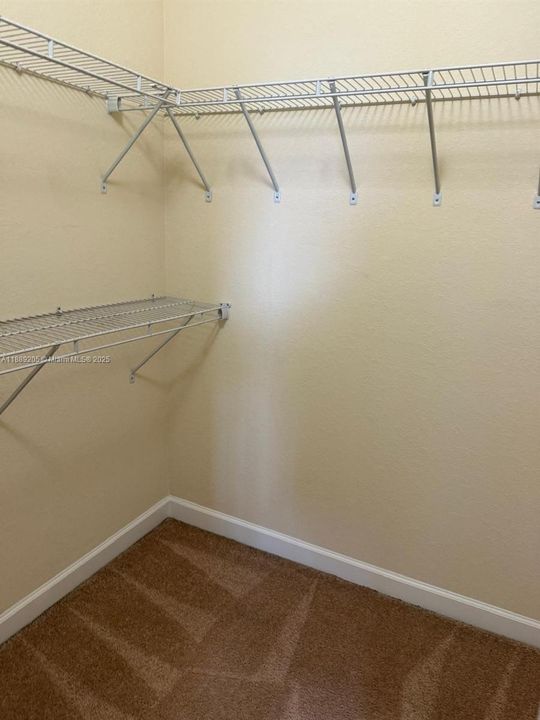 最近租的: $2,900 (3 贝兹, 2 浴室, 1740 平方英尺)