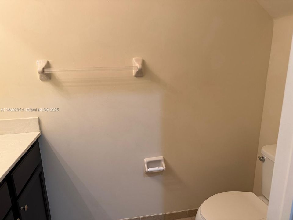 最近租的: $2,900 (3 贝兹, 2 浴室, 1740 平方英尺)