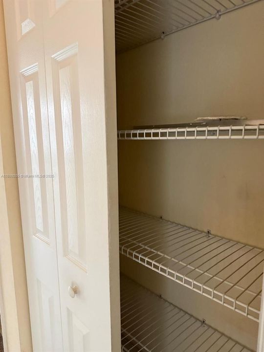 最近租的: $2,900 (3 贝兹, 2 浴室, 1740 平方英尺)