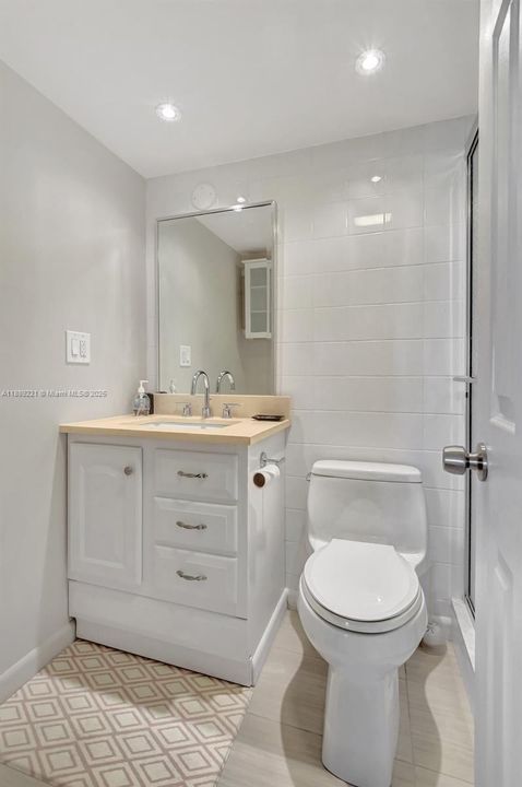 En Venta: $109,000 (1 camas, 1 baños, 738 Pies cuadrados)