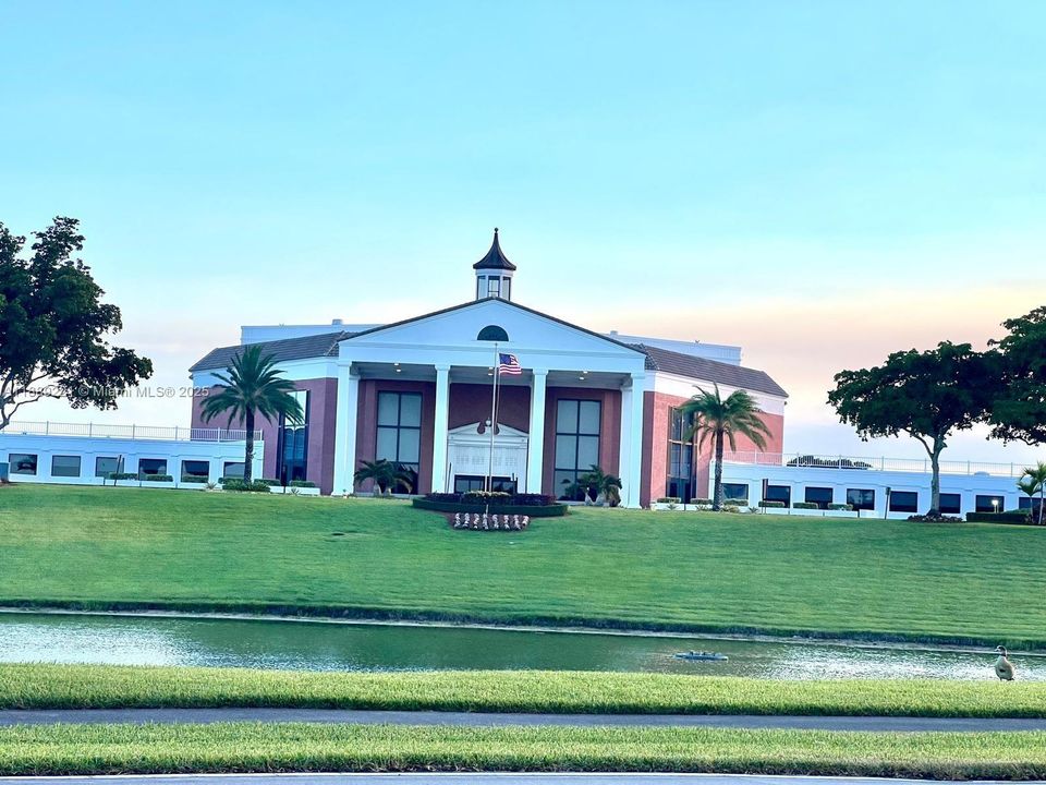 En Venta: $109,000 (1 camas, 1 baños, 738 Pies cuadrados)