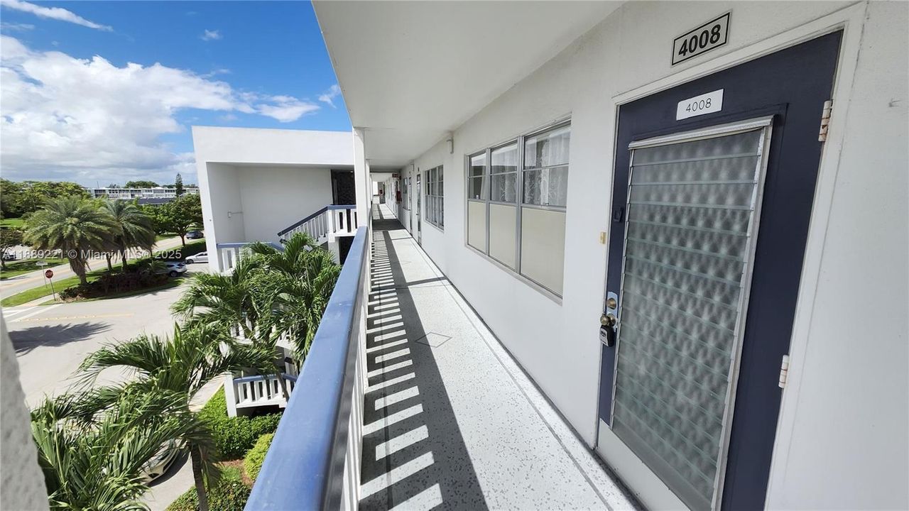 En Venta: $109,000 (1 camas, 1 baños, 738 Pies cuadrados)