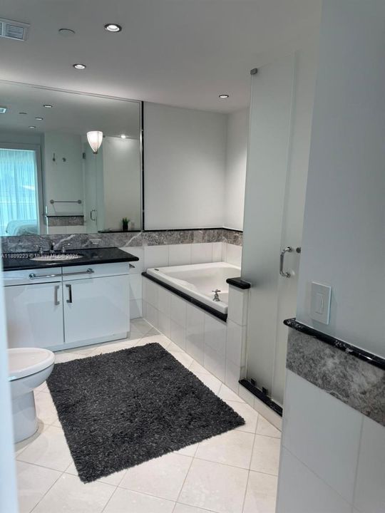 最近售出: $715,000 (1 贝兹, 1 浴室, 776 平方英尺)