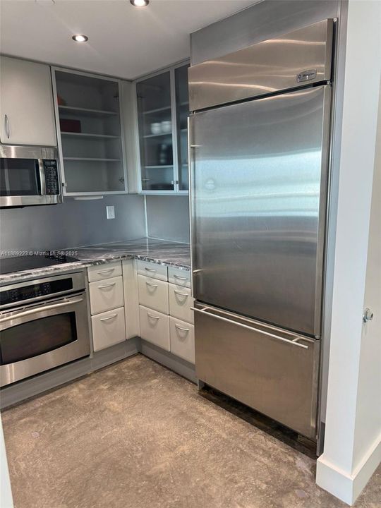 最近售出: $715,000 (1 贝兹, 1 浴室, 776 平方英尺)