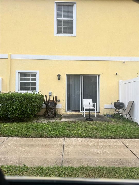 En Venta: $399,900 (3 camas, 2 baños, 1496 Pies cuadrados)