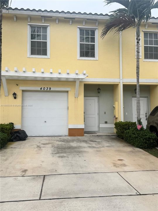 En Venta: $399,900 (3 camas, 2 baños, 1496 Pies cuadrados)