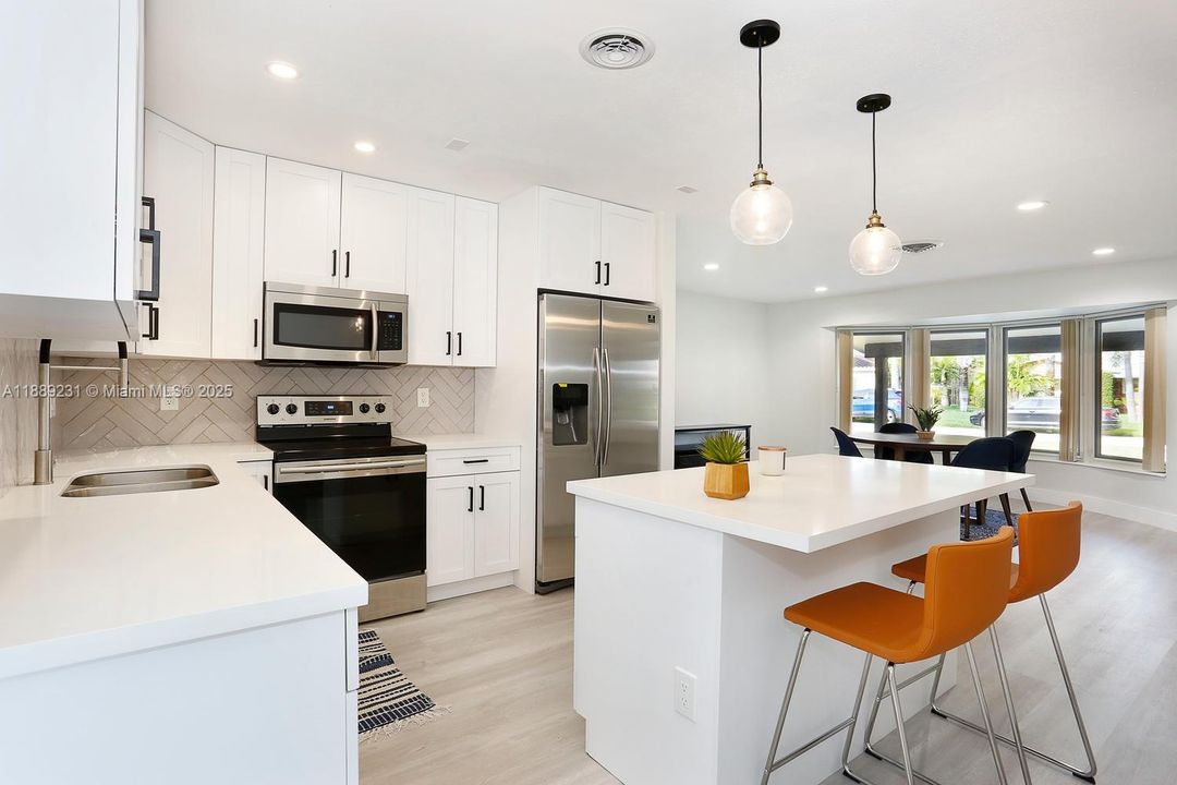 Active With Contract: $4,500 (4 beds, 2 baths, 1828 Square Feet)