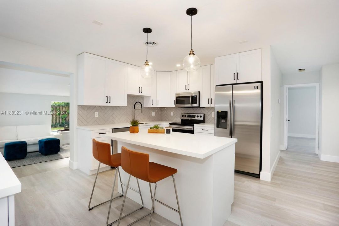 Active With Contract: $4,500 (4 beds, 2 baths, 1828 Square Feet)