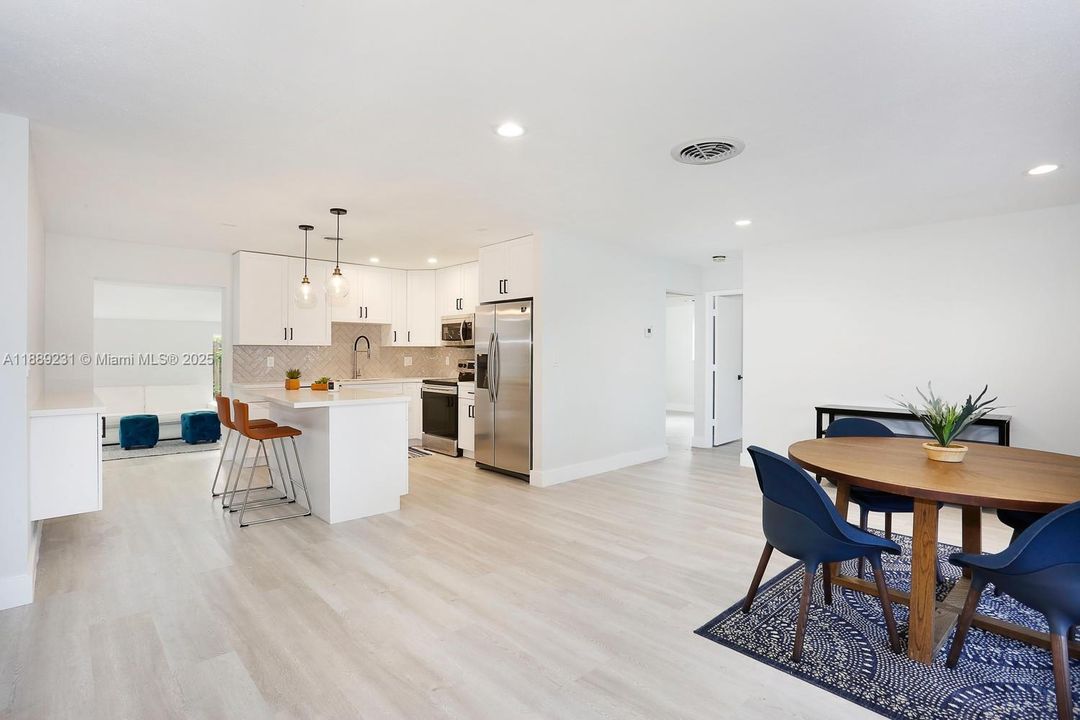 Active With Contract: $4,500 (4 beds, 2 baths, 1828 Square Feet)