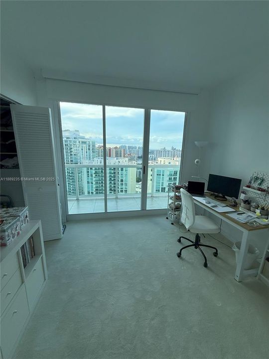 For Rent: $8,600 (3 beds, 3 baths, 2340 Square Feet)