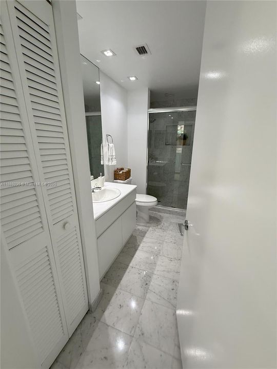 For Rent: $8,600 (3 beds, 3 baths, 2340 Square Feet)