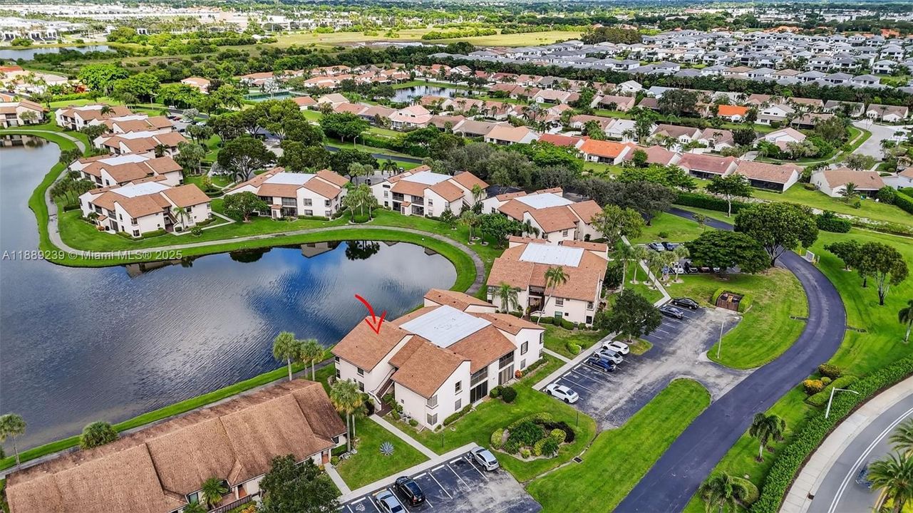 Недавно продано: $299,900 (3 спален, 2 ванн, 1098 Квадратных фут)