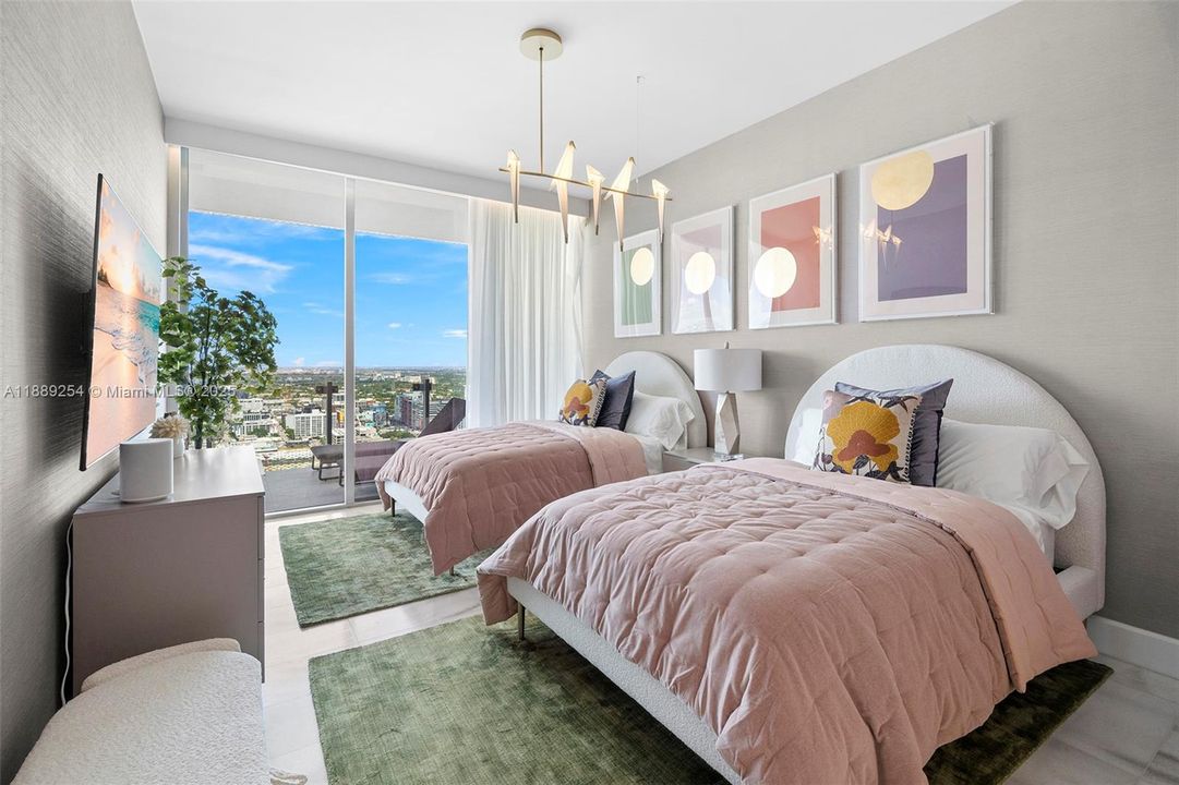 Activo con contrato: $27,650 (4 camas, 6 baños, 3519 Pies cuadrados)