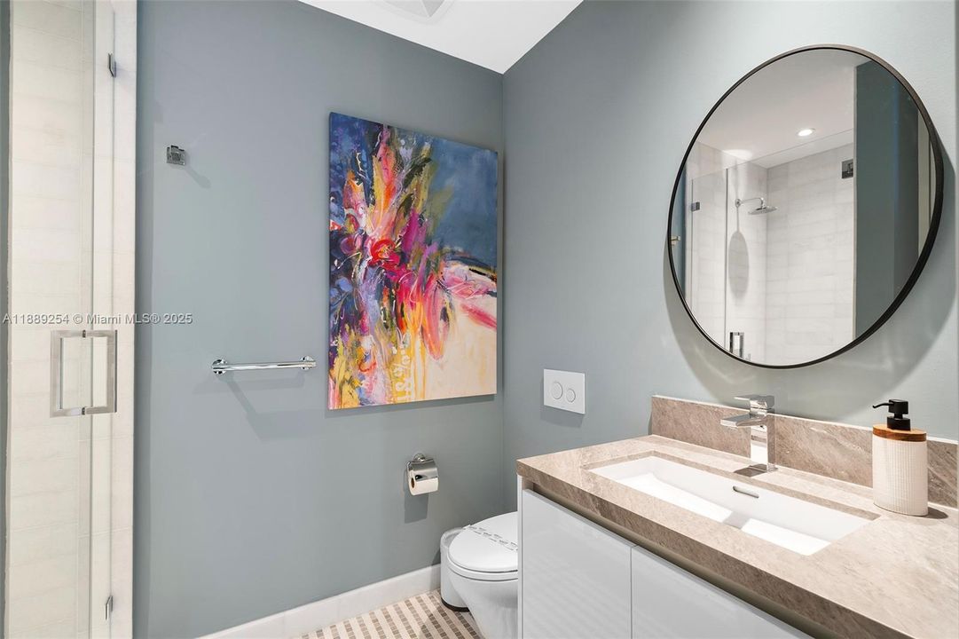 Activo con contrato: $27,650 (4 camas, 6 baños, 3519 Pies cuadrados)