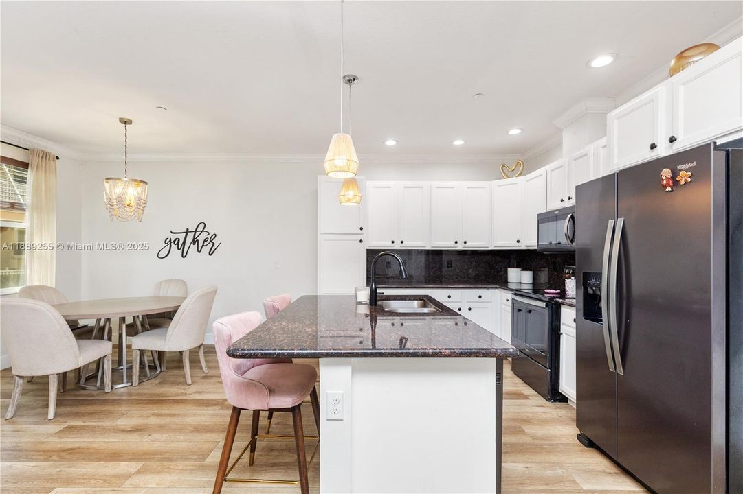 Active With Contract: $549,000 (3 beds, 3 baths, 1770 Square Feet)