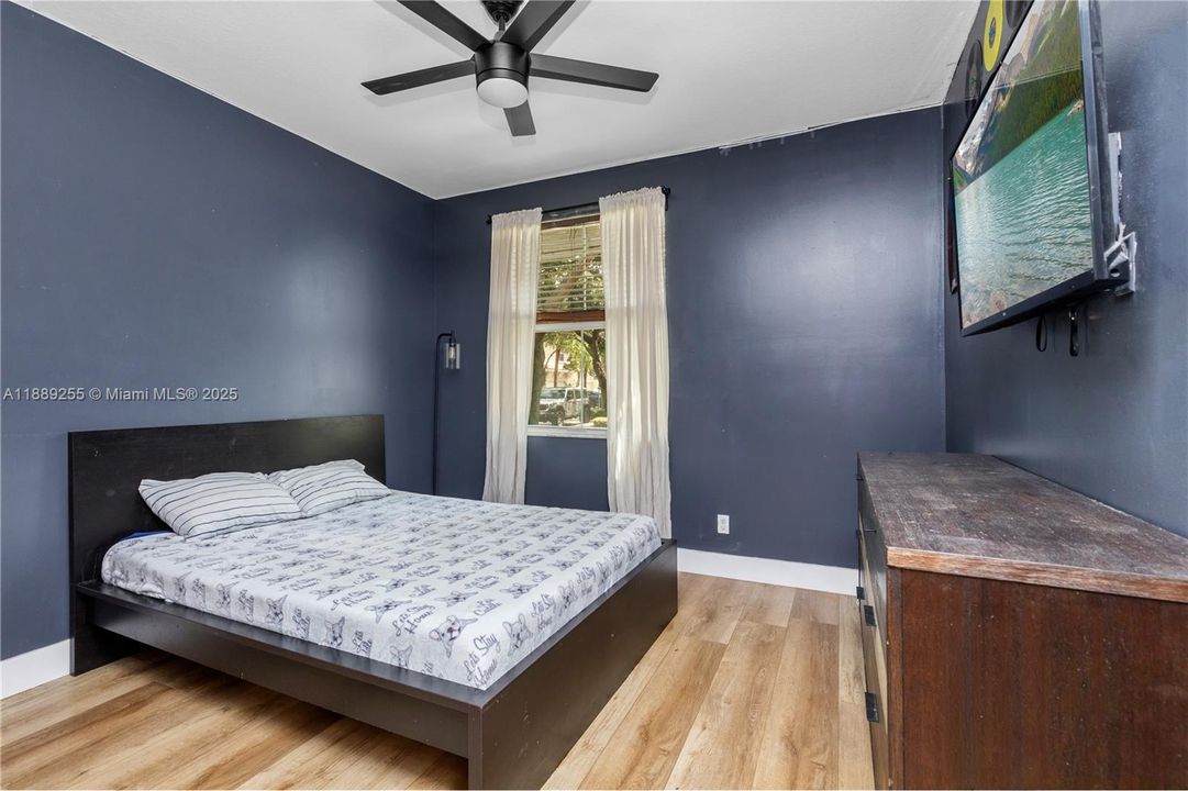 Active With Contract: $549,000 (3 beds, 3 baths, 1770 Square Feet)