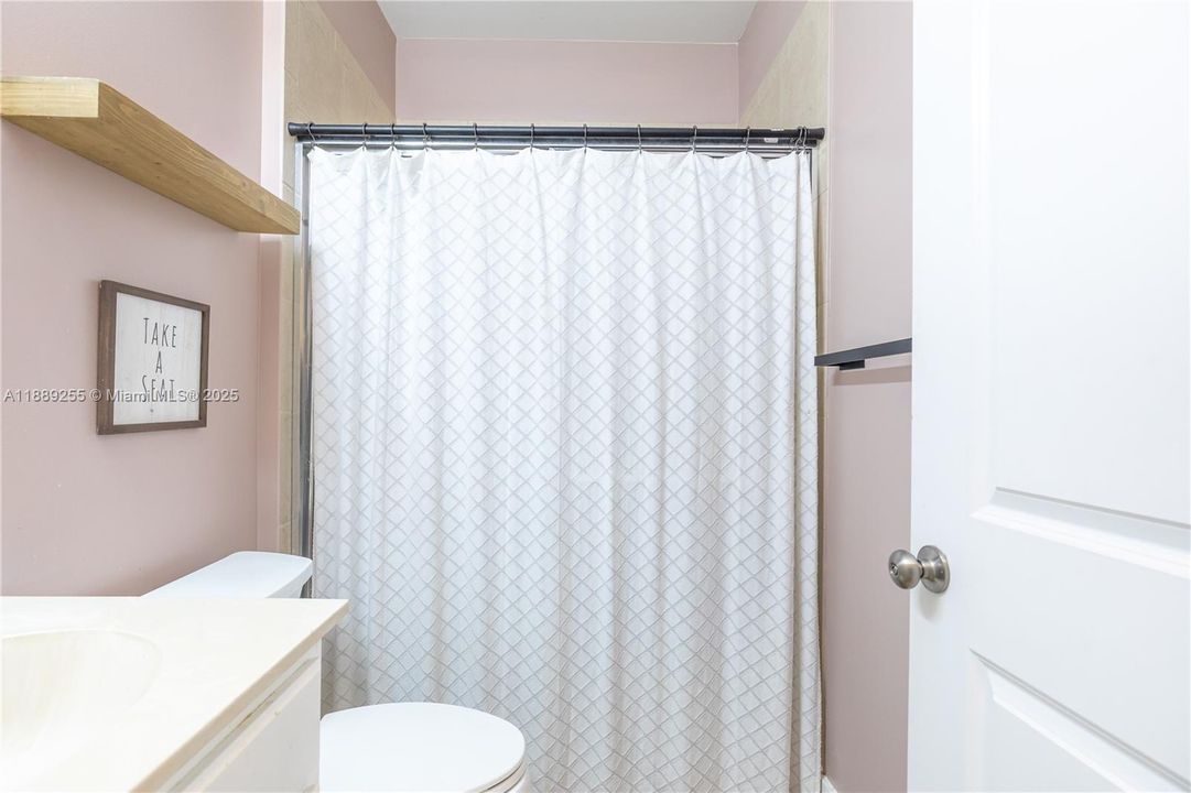 Active With Contract: $549,000 (3 beds, 3 baths, 1770 Square Feet)