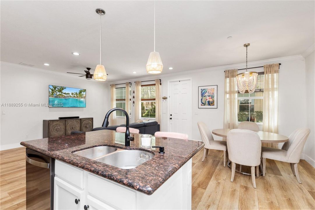 Active With Contract: $549,000 (3 beds, 3 baths, 1770 Square Feet)