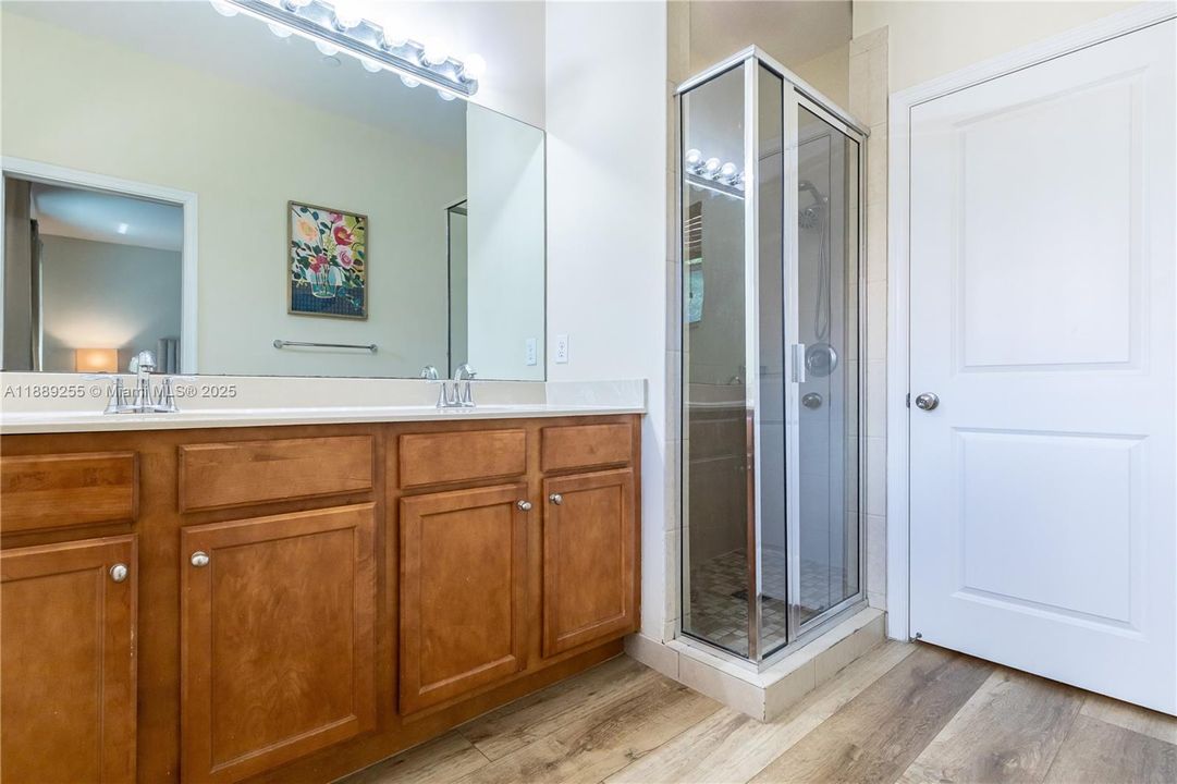 Active With Contract: $549,000 (3 beds, 3 baths, 1770 Square Feet)