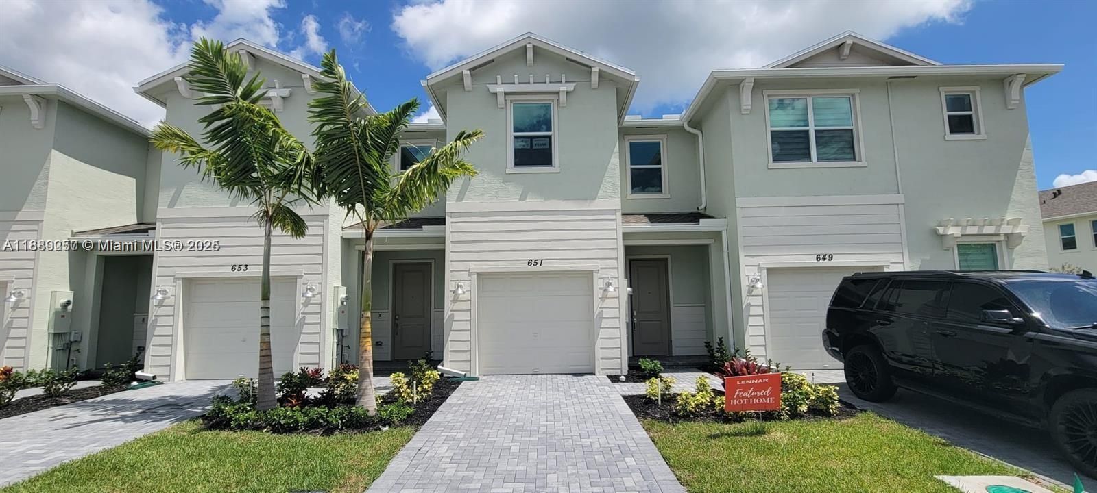 Recently Rented: $2,250 (3 beds, 2 baths, 1632 Square Feet)