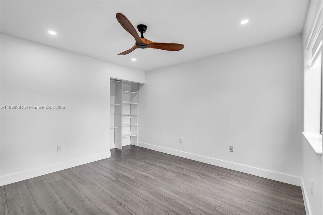 Activo con contrato: $750,000 (4 camas, 3 baños, 2860 Pies cuadrados)